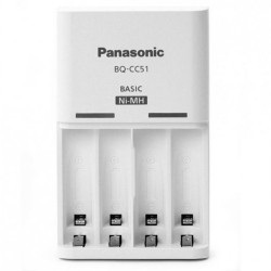 Panasonic Eneloop akkutöltő  2-4db AA-AAA akku töltésére  230V-os BQCC51E
